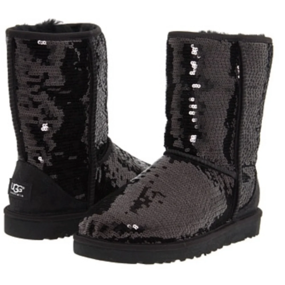 EUC BLACK UGG CLASSIC SHORT SEQUIN BOOTS Size 6